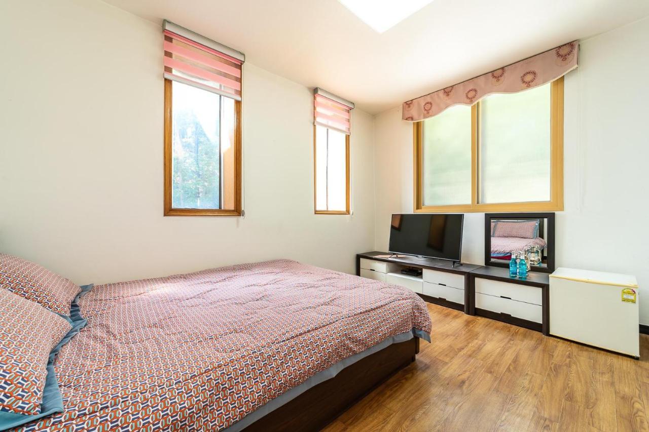 Hooni Guest House & Motel Gurye Екстериор снимка
