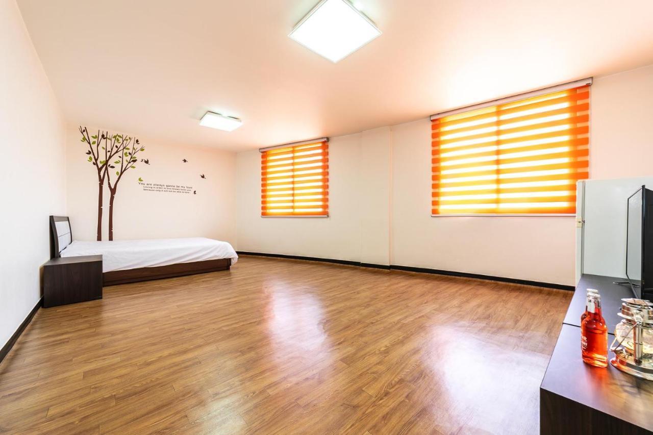 Hooni Guest House & Motel Gurye Екстериор снимка