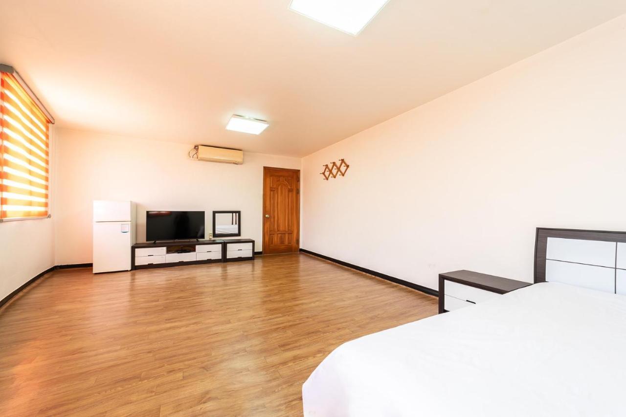 Hooni Guest House & Motel Gurye Екстериор снимка